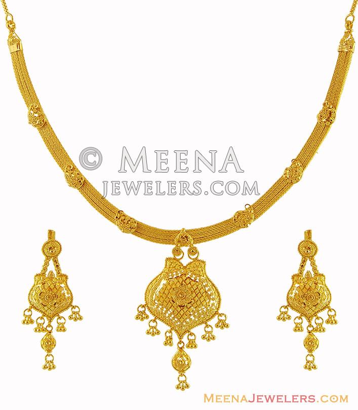 22K Gold Necklace Set StLs16569 22K Gold Necklace and Earring set beautifully designed in 22K Gold Necklace Set StLs16569 22K Gold Necklace and Earring set beautifully designed in