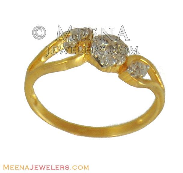 Diamond Yellow Gold Ring - DiMr8201 - Diamond yellow gold ring in a