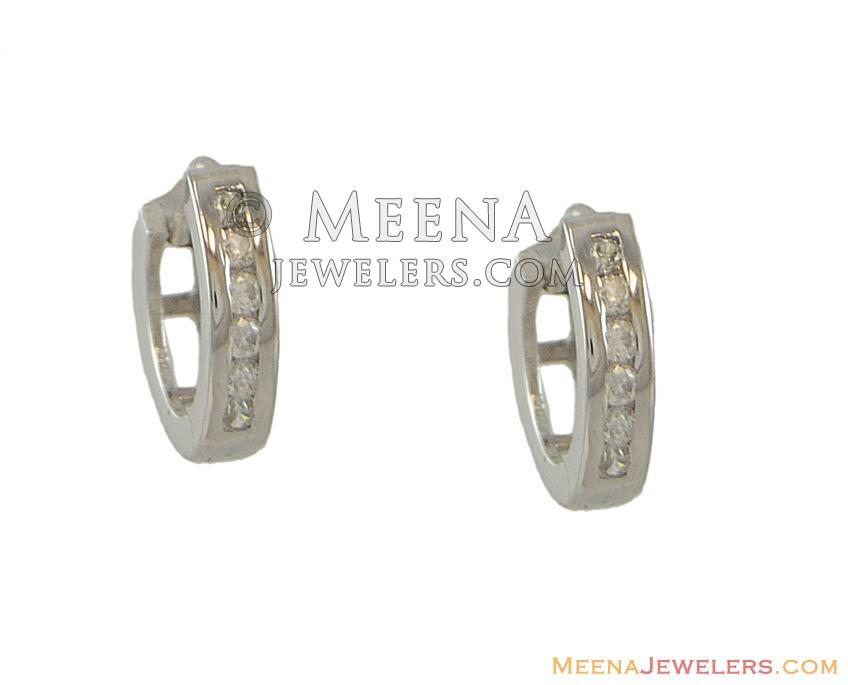 18K Small Clip On Earrings ErWg7715 18k small white gold clip on