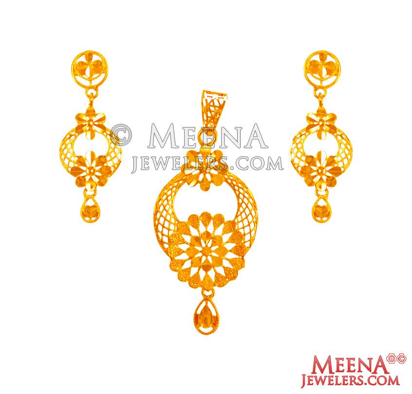 22Kt Gold Fancy Pendant Set - PsFc28003 - US$ 1,735 - Elevate your ...