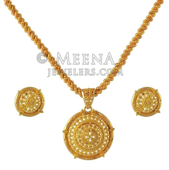 22K Gold Filigree Pendant Set with Diamond cuts PsYg4262 22Kt Gold