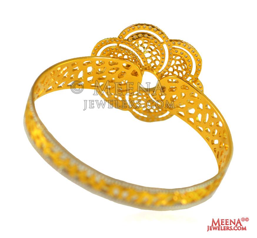 22 Kt Gold Designer Signity Bangle BaKa25071 22 kt Gold Bangle