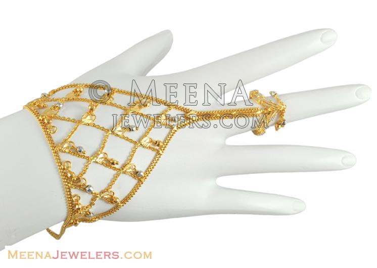 22Kt Gold Bracelet with Ring BrLa5141 22kt Gold fancy Bracelet with ring. Very unique