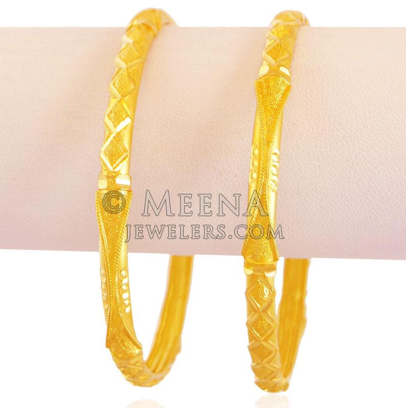 Gold Machine Bangles (2 pcs) - BaGo18045 - 22k Gold Bangles (Pair ...