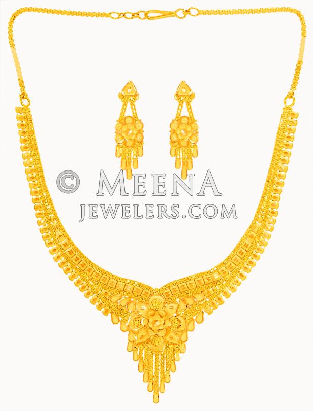 22 Karat Gold Set StGo23912 22 Karat Gold necklace and earring set is designed beautifully