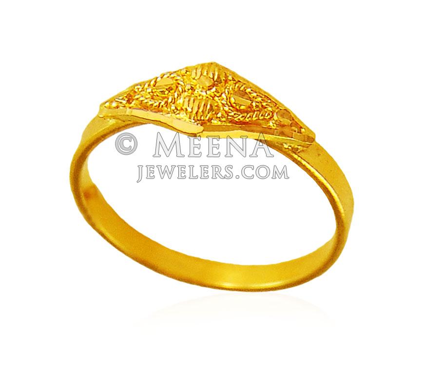 22K Gold Baby Girl Ring BjRi20009 22kt Gold Baby Ring is designed