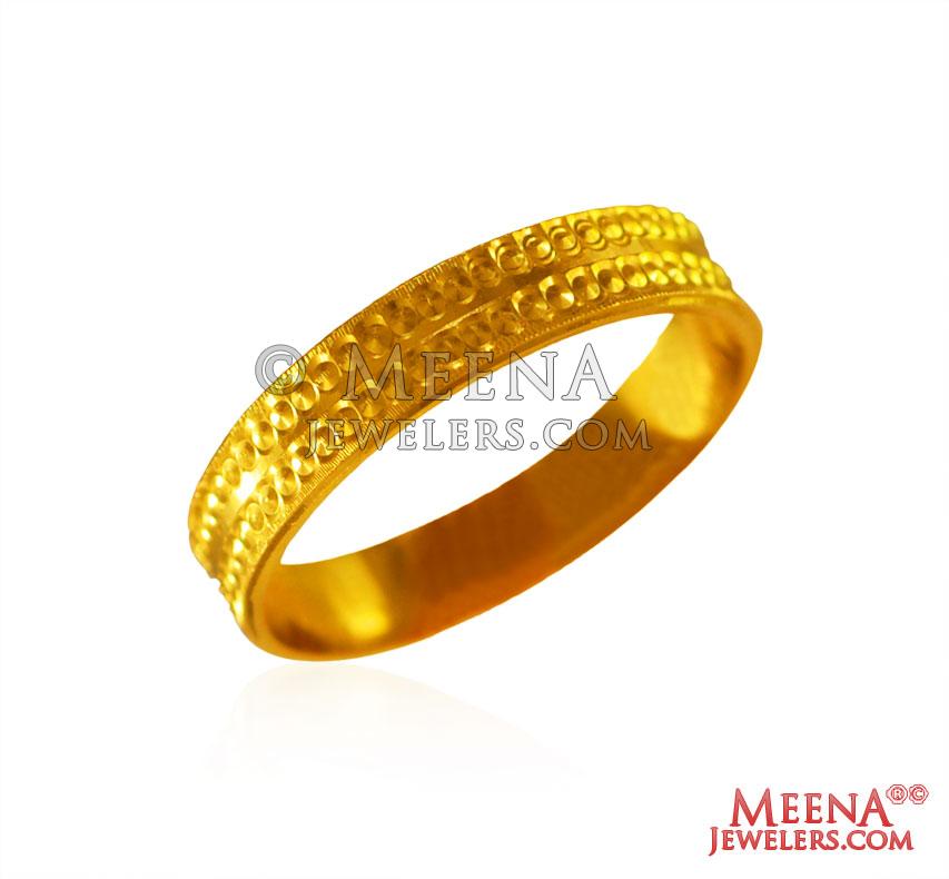 22K Gold Band RiWb27320 US 751 22Kt Gold Band is designed with