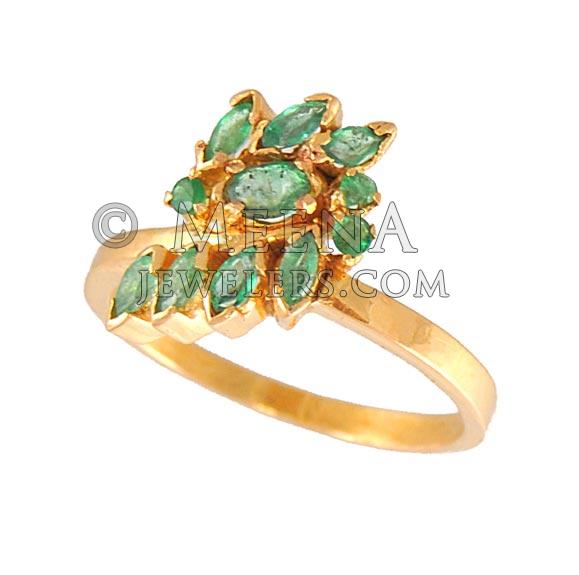 Gold Ring with Emerald RiLp4533 22KT gold fancy ring with precious