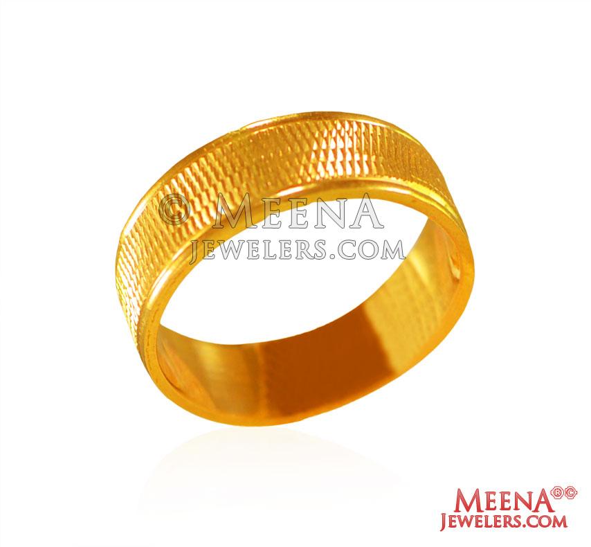 22K Gold Band RiWb27322 US 978 22Kt Gold Band is designed with