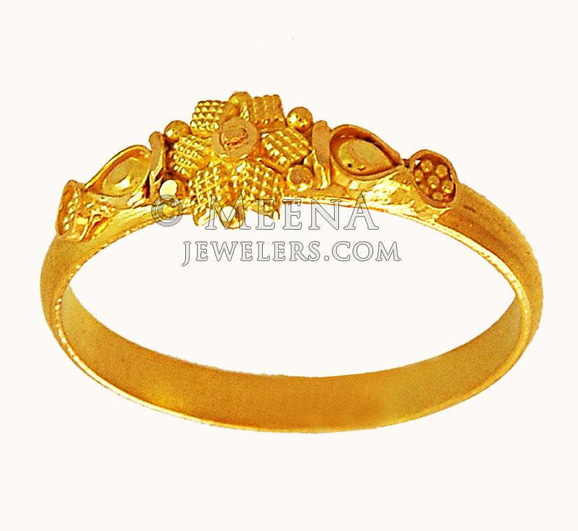 22K Gold Ladies Ring Rilg17204 22K Gold ladies ring. Ring is