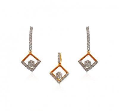 18kt Gold Diamond Pendant Set  ( Diamond Pendant Sets )