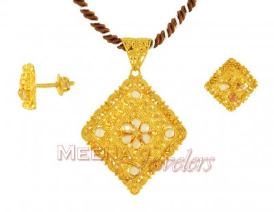Gold Filigree Pendant and Earings ( Gold Pendant Sets )