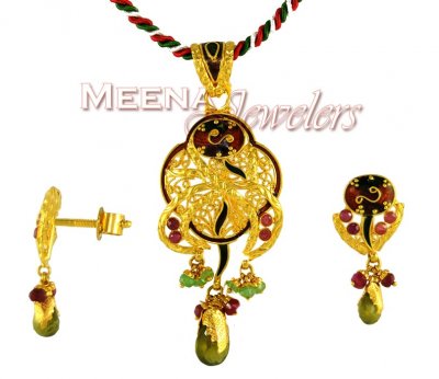 22Kt Gold Fancy Pendant ( Fancy Pendant Set )