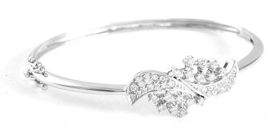 18k white gold bangle ( Stone Bangles )