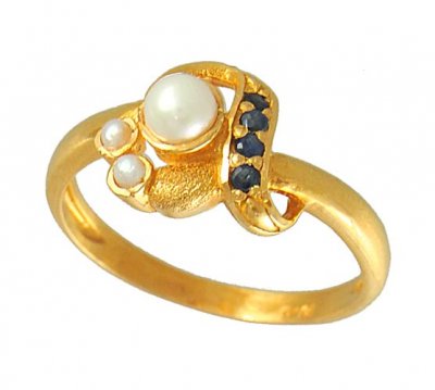 Gold Ring with Saphire and Pearl ( Ladies Rings with Precious Stones )
