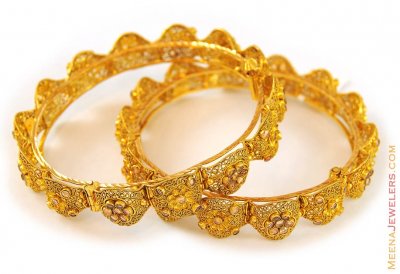 22Kt Antique Bangles with Polki ( Antique Bangles )