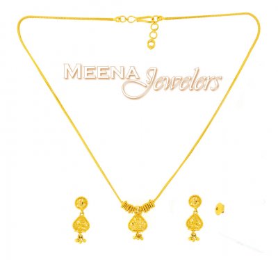22Kt Yellow Gold Three Piece Necklace Set ( Light Sets )