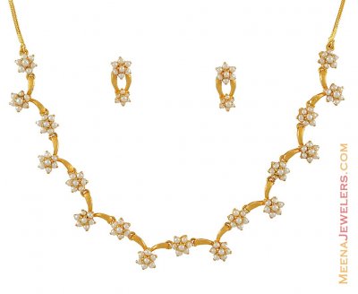 Gold Necklace Set with Pearls ( Combination Necklace Set )