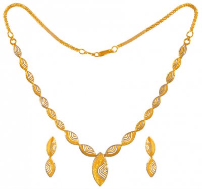 22 Karat Gold Necklace Set  ( Light Sets )