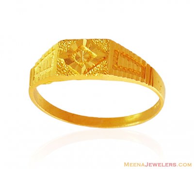 Mens Gold Ring (22 Karat) - RiMs16964 - 22k men's gold thin ring indian ...