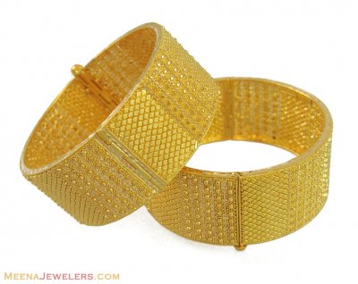 22K Filigree Wide Bangles(2Pc) ( Kadas )