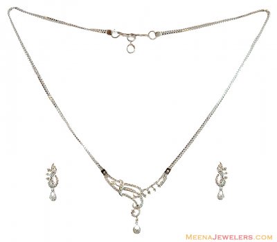 18Kt Gold Diamond Necklace Set ( Diamond Necklace Sets )