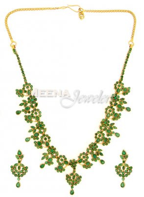 22 Kt Gold Emerald Set ( Combination Necklace Set )