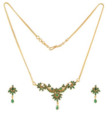 22Kt Gold Emerald Necklace Set ( Emerald Necklace Sets )