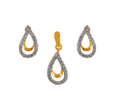 18KT Gold Diamond Pendant Set ( Diamond Pendant Sets )