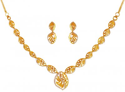 22Kt Gold Two tone Necklace Set ( Light Sets )