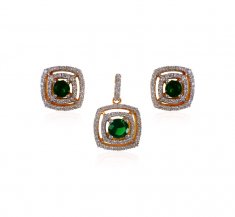 18kt Diamond Pendant Earring Set