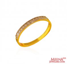 Ladies 22k Gold Signity Band