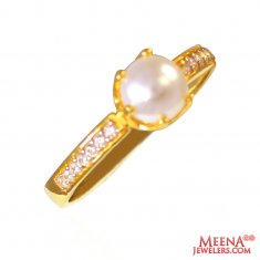 22Kt Gold CZ and Pearl Fancy Ring