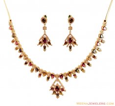 18Kt Gold Diamond Necklace Set ( Diamond Necklace Sets )