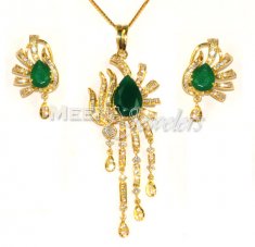 18Kt Gold Diamond Pendant Set ( Diamond Pendant Sets )