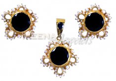 22Kt Gold Black Onyx and pearl Pendant Set ( Precious Stone Pendant Sets )